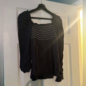 Brand: Coco + Jaimeson Size: Small Color: Navy blue